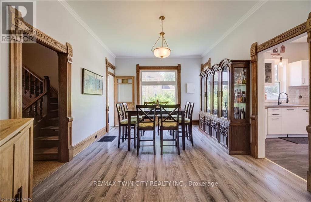 290 Turnberry Street Property Photo 9