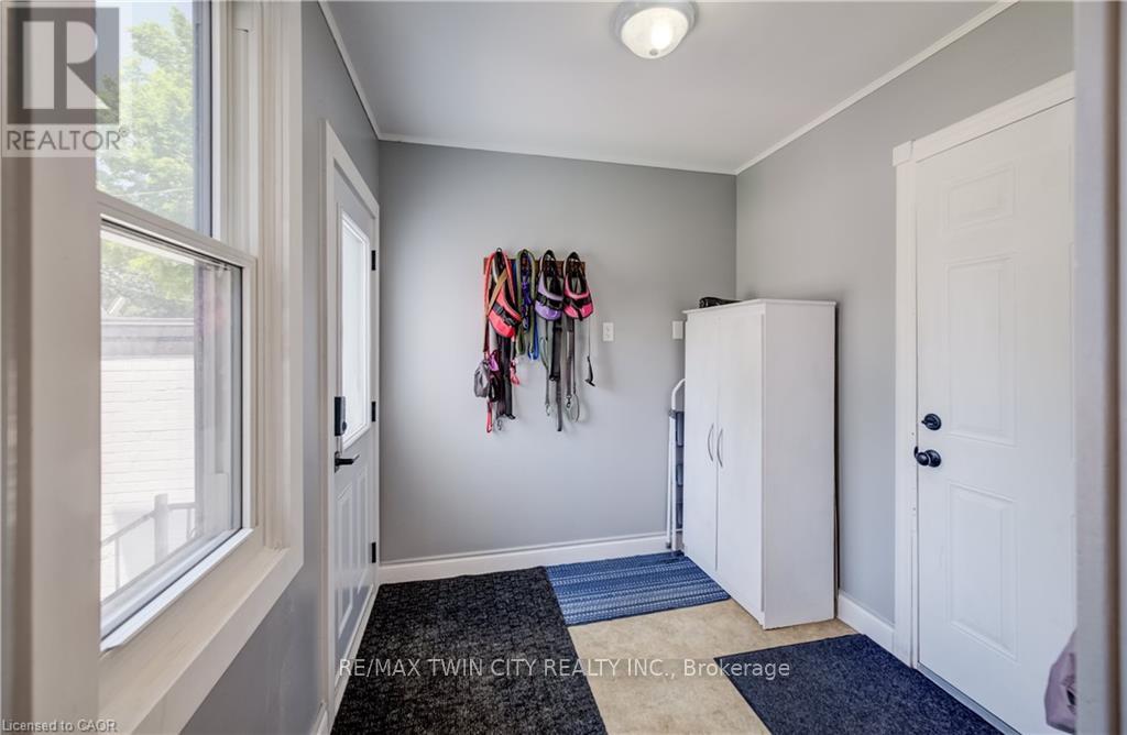 290 Turnberry Street Property Photo 18