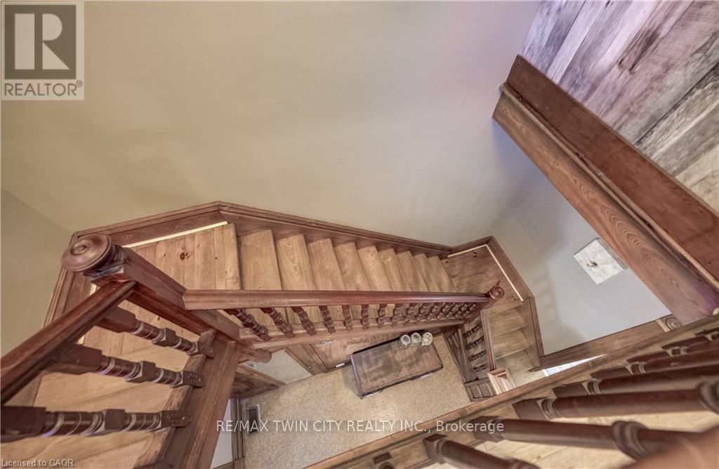 290 Turnberry Street Property Photo 22