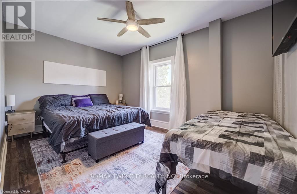290 Turnberry Street Property Photo 30