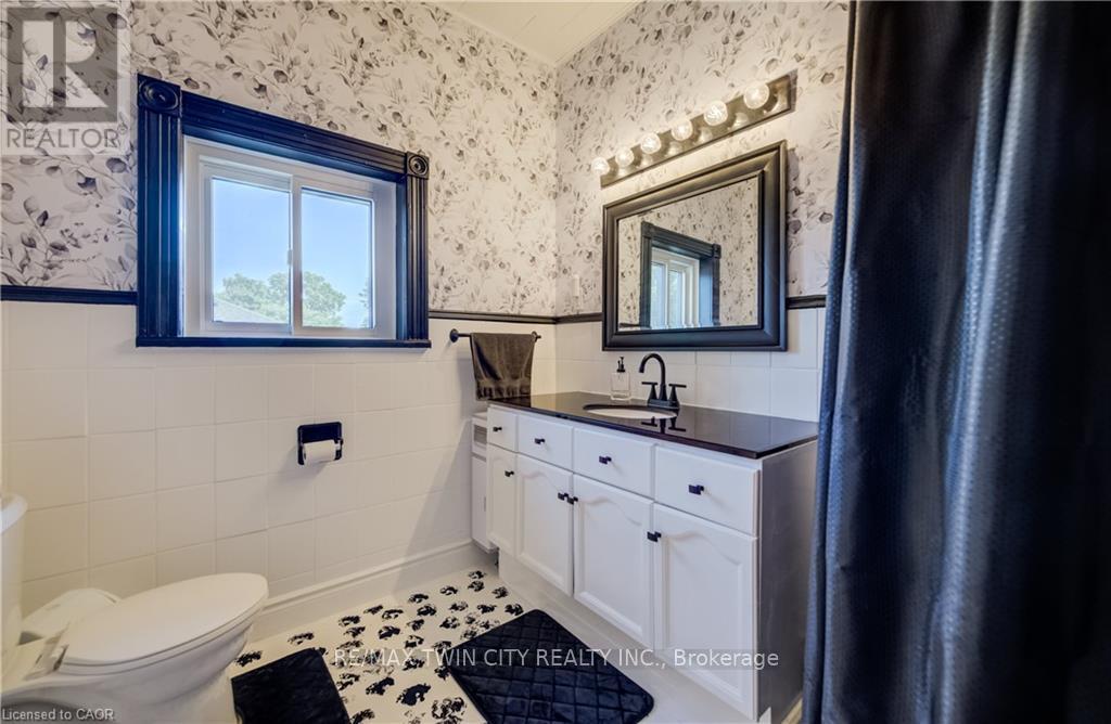 290 Turnberry Street Property Photo 32