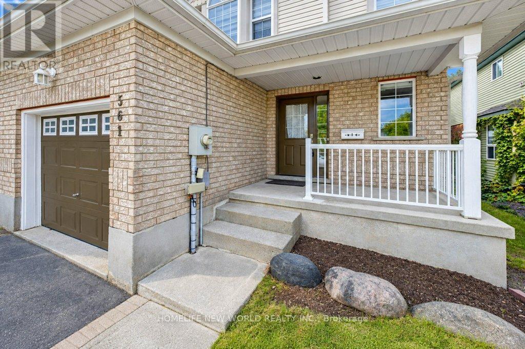 561 Dansbury Drive Property Photo 2