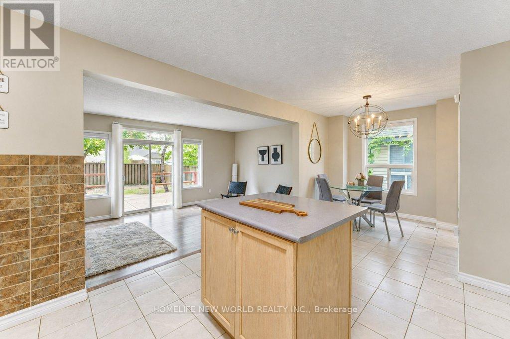 561 Dansbury Drive Property Photo 4