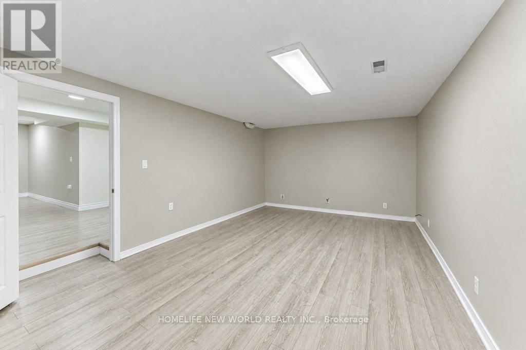 561 Dansbury Drive Property Photo 16