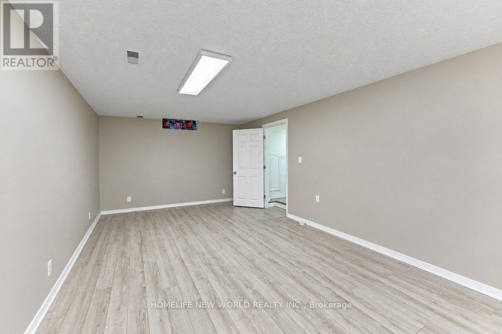 561 Dansbury Drive Property Photo 17