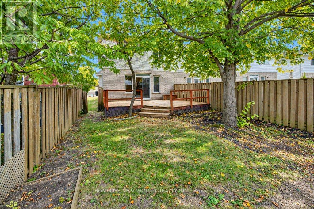 561 Dansbury Drive Property Photo 20