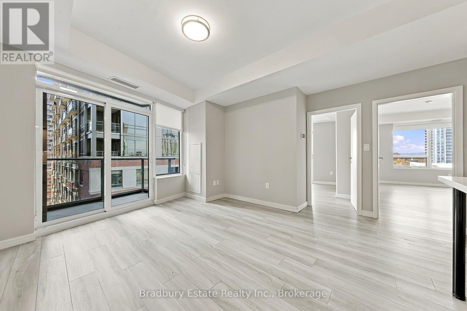 1009 - 20 George Street Property Photo 9