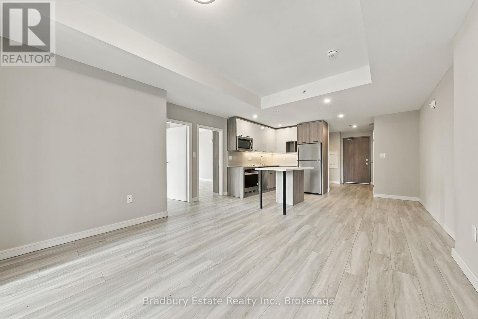 1009 - 20 George Street Property Photo 10