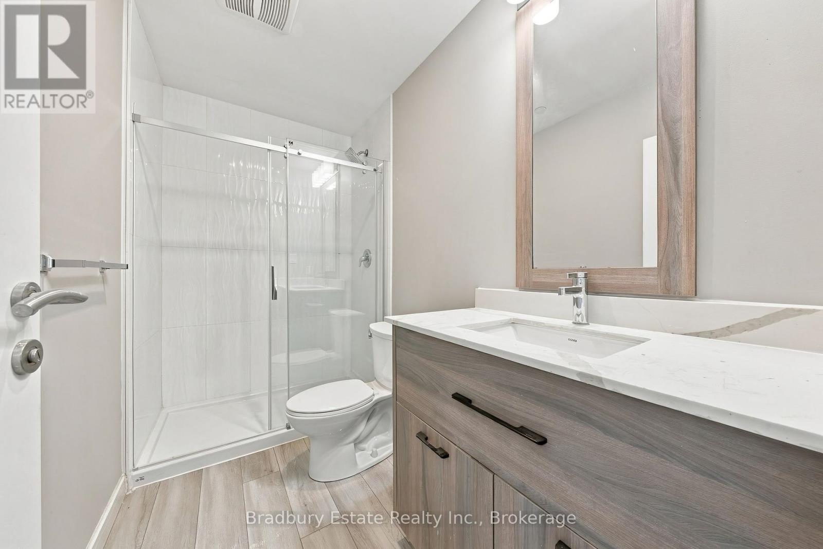 1002 - 20 George Street Property Photo 12