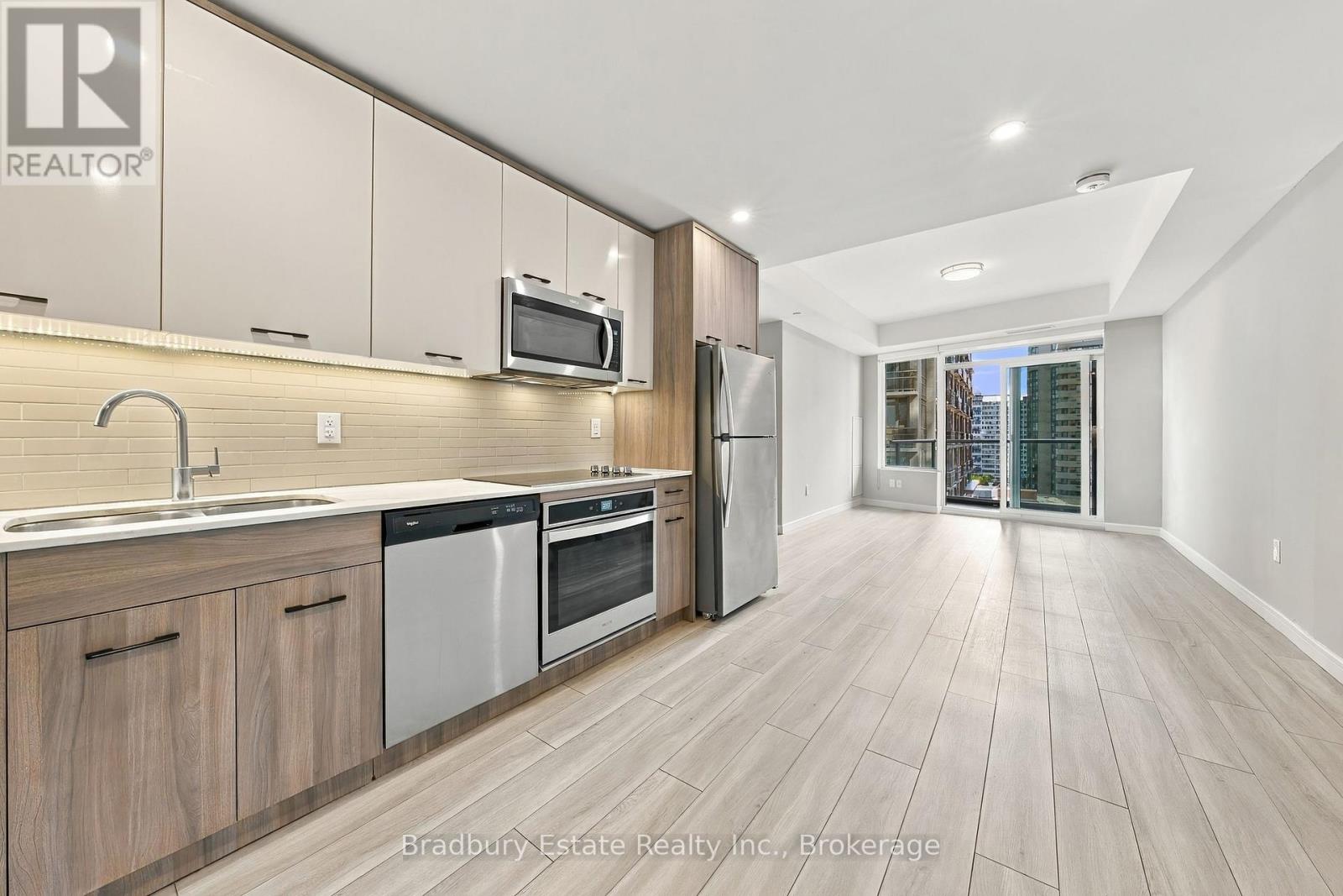 1207 - 20 George Street Property Photo 5