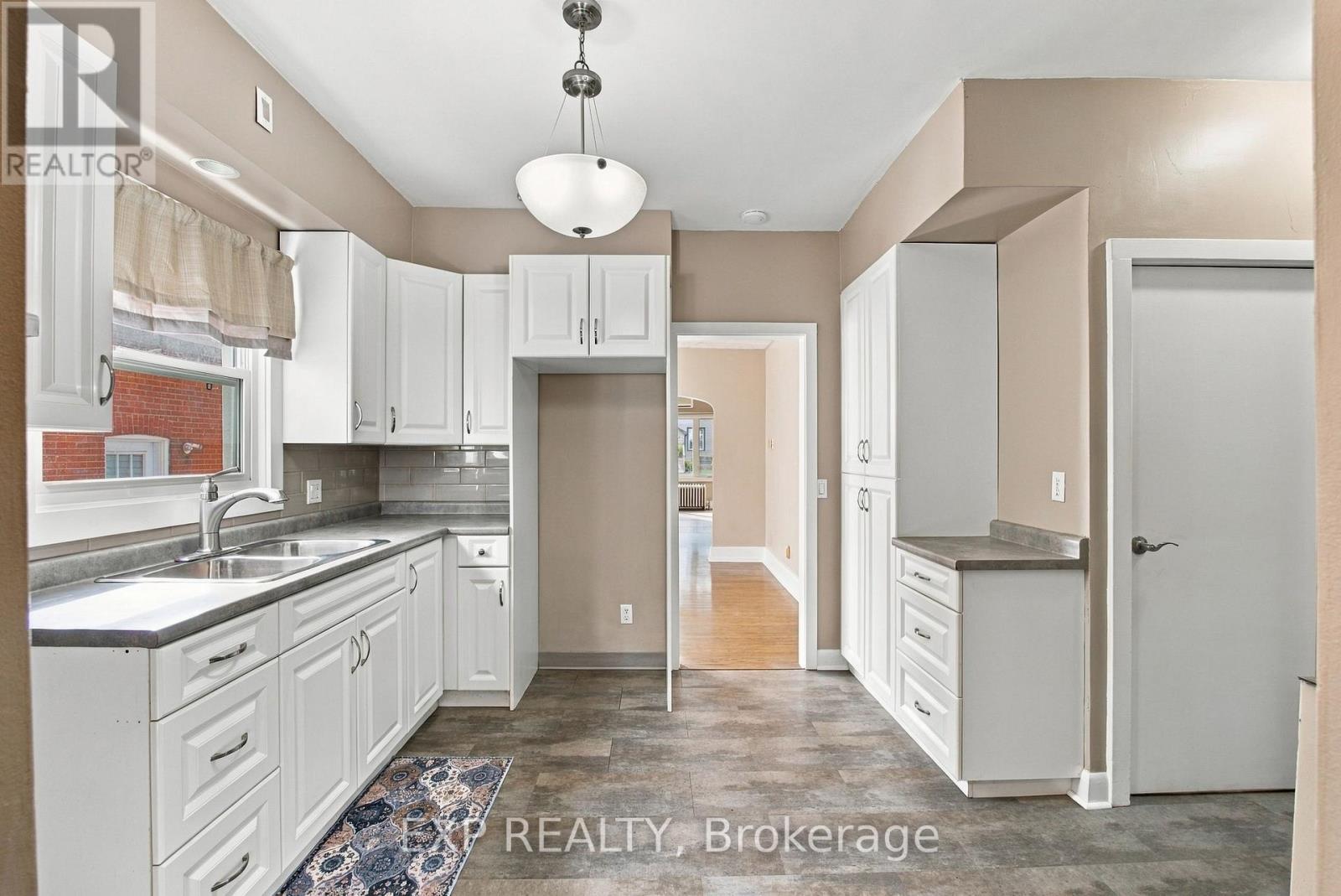 61 Princess Street Property Photo 13