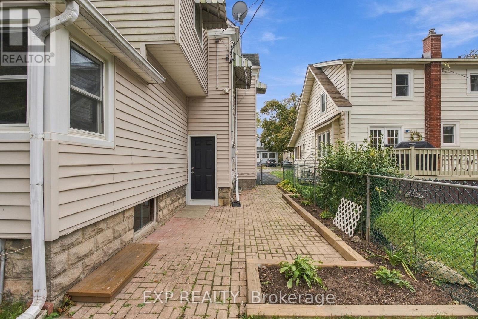 61 Princess Street Property Photo 33