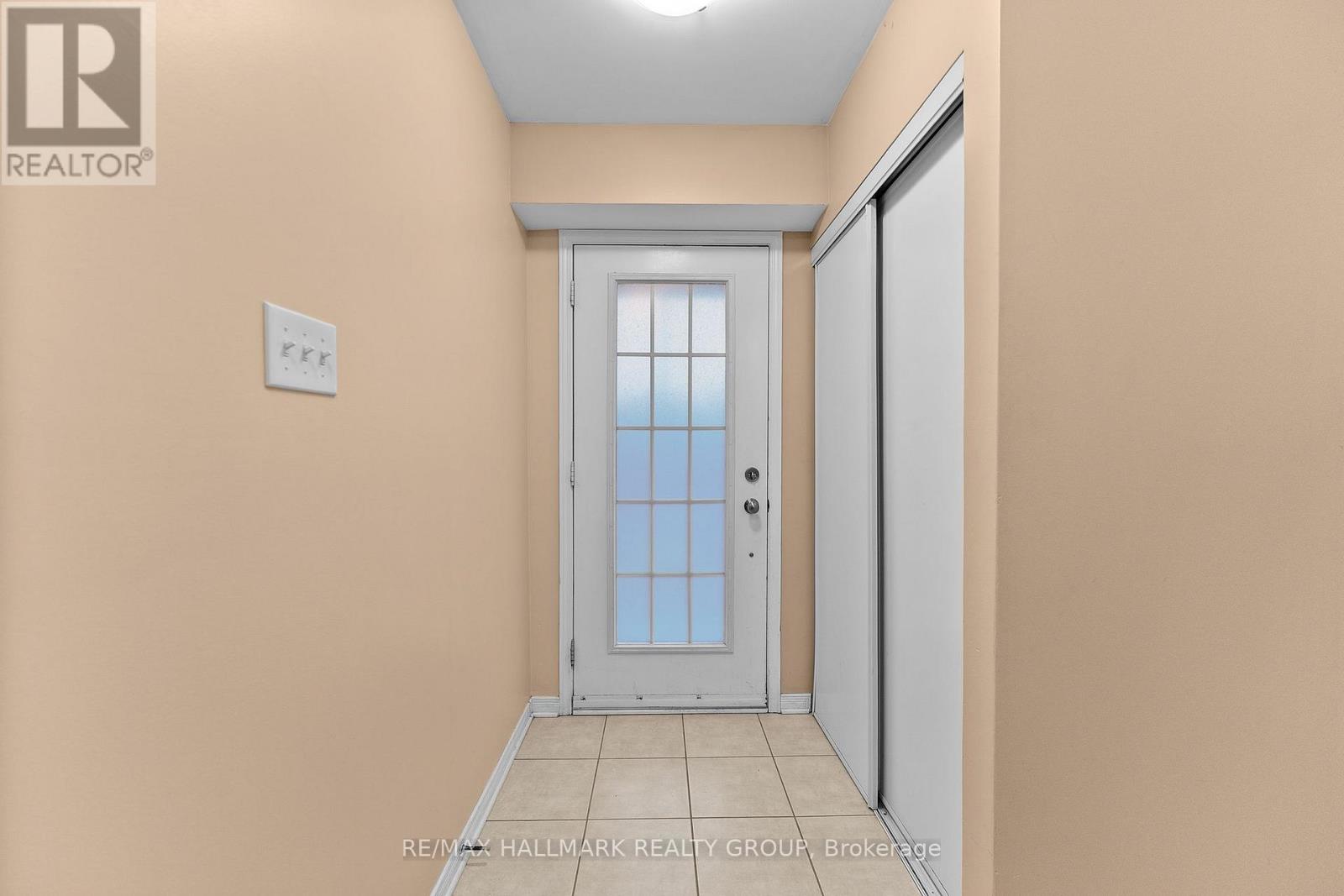 584 Simran Private Property Photo 7