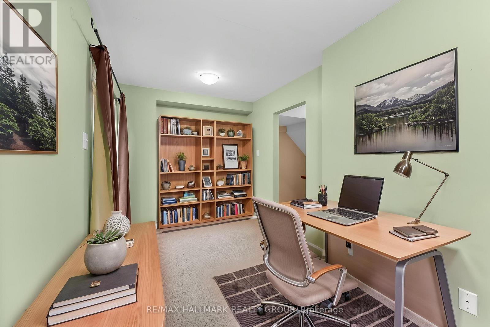 584 Simran Private Property Photo 8