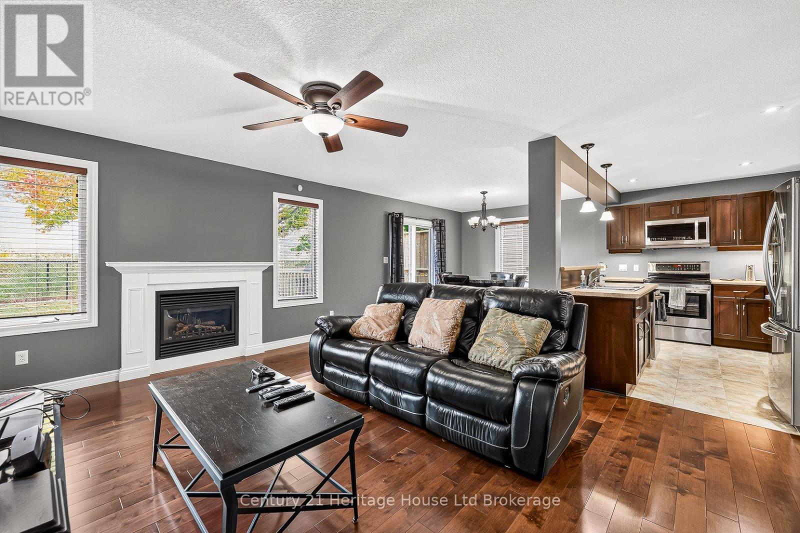 1028 Alberni Road Property Photo 2