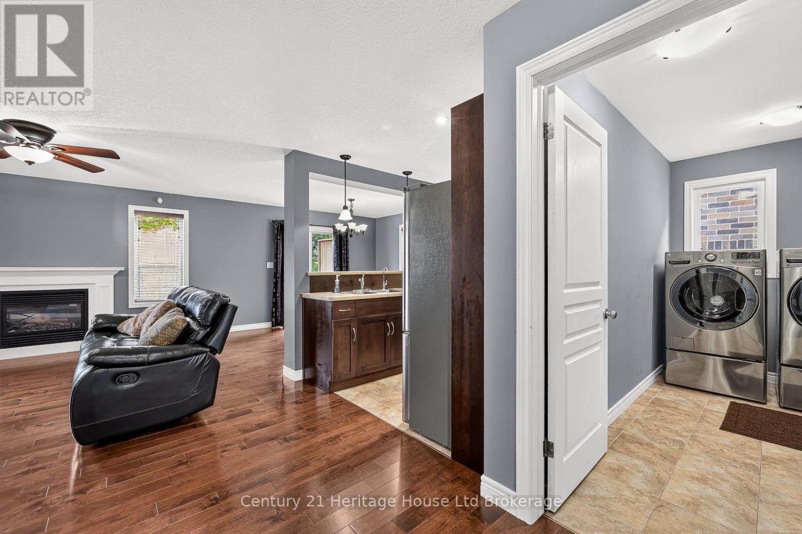 1028 Alberni Road Property Photo 11