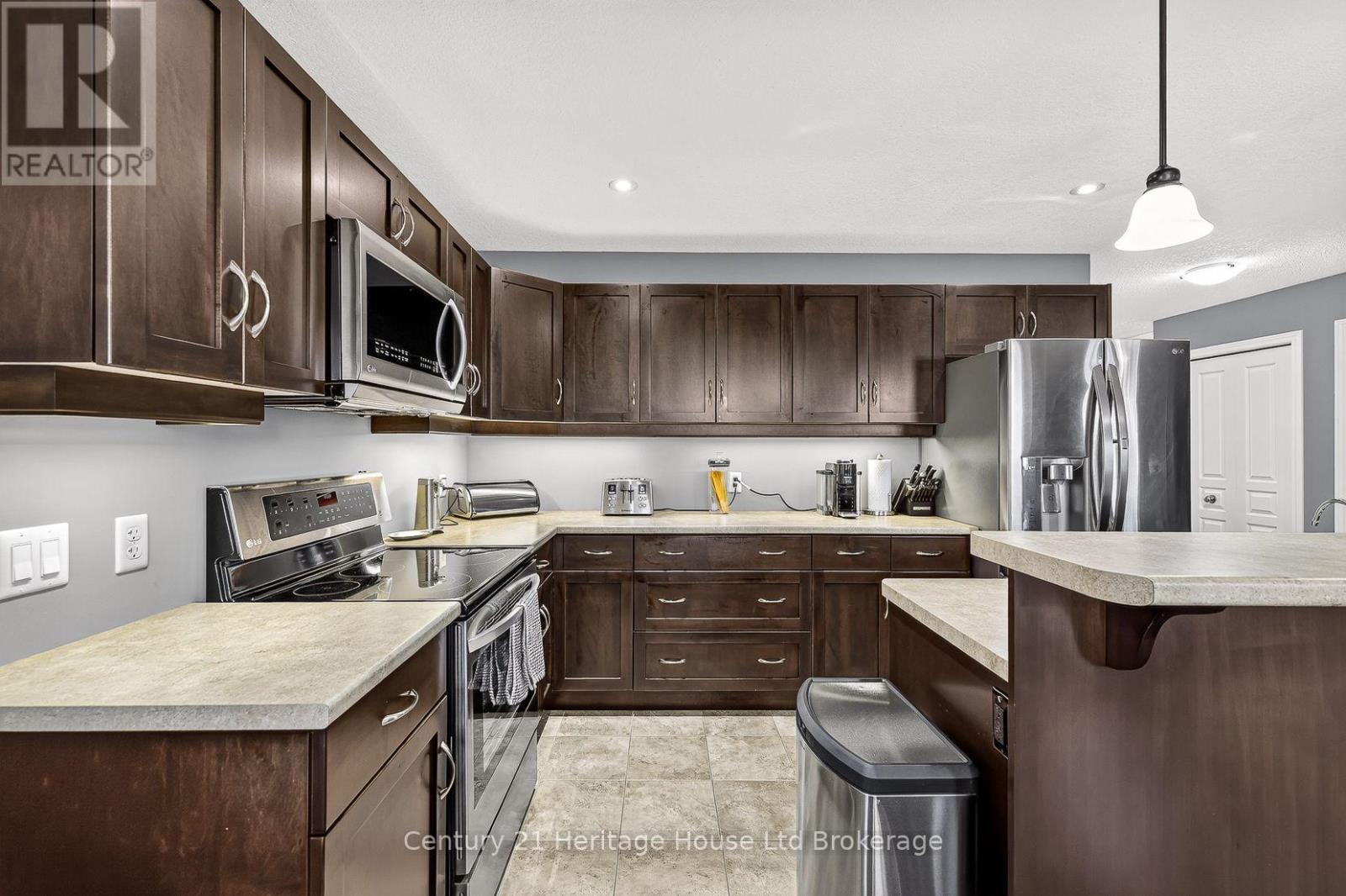 1028 Alberni Road Property Photo 19