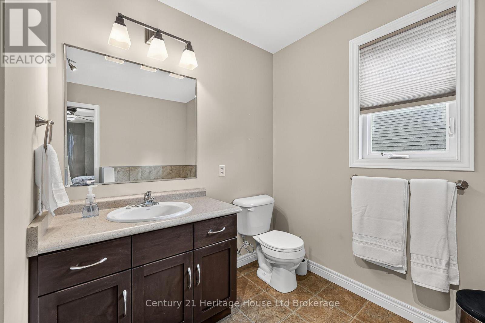 1028 Alberni Road Property Photo 24