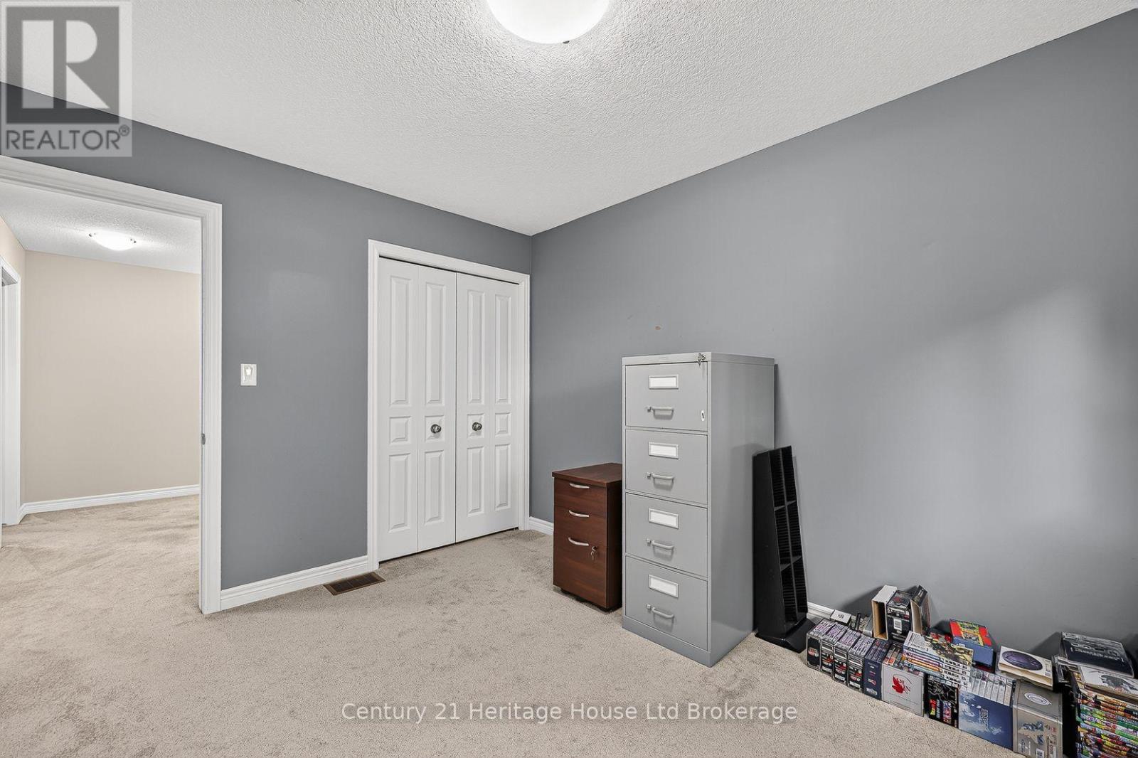 1028 Alberni Road Property Photo 28