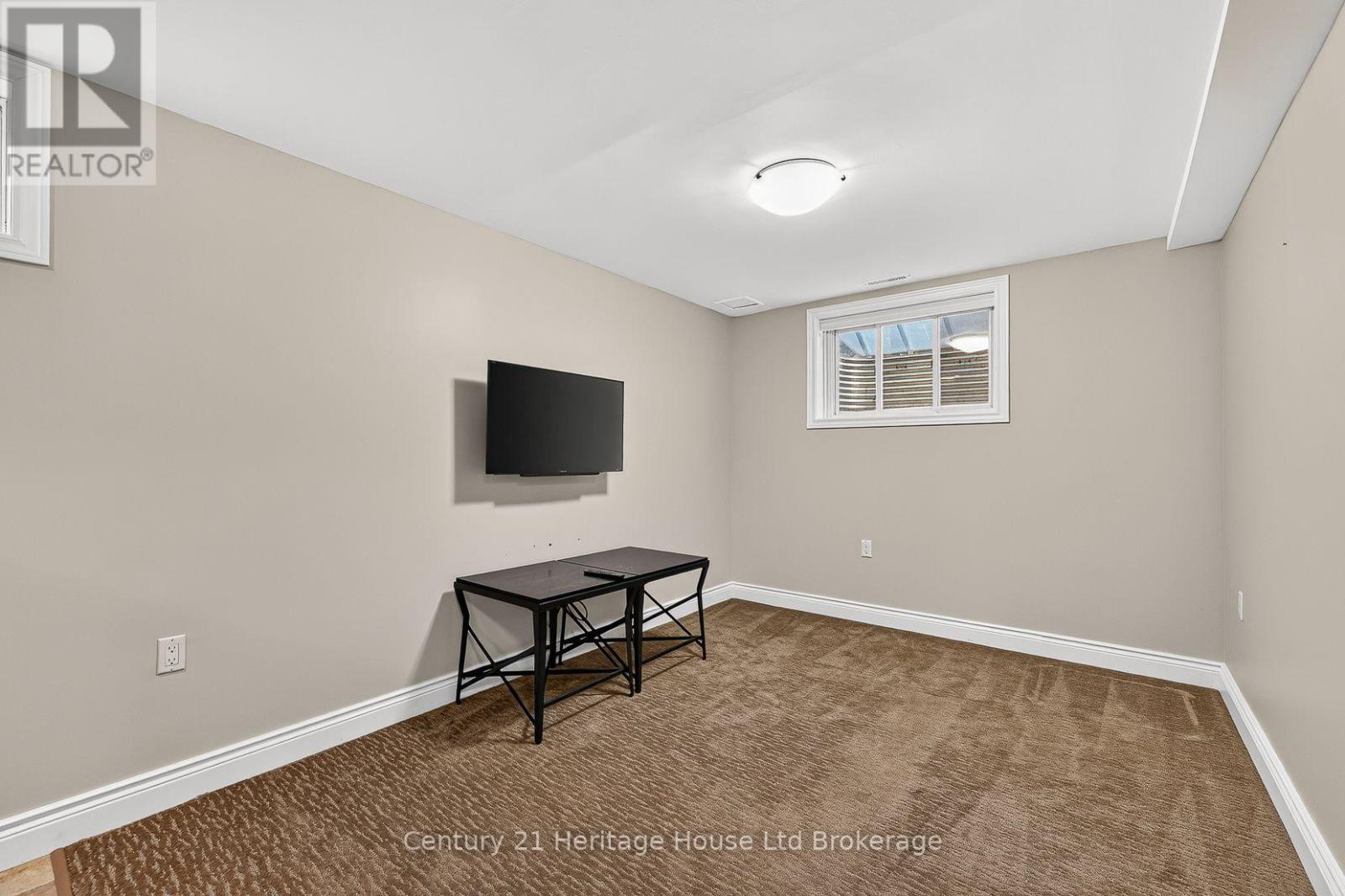 1028 Alberni Road Property Photo 35