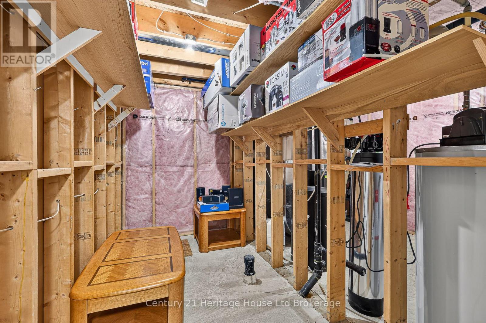1028 Alberni Road Property Photo 36
