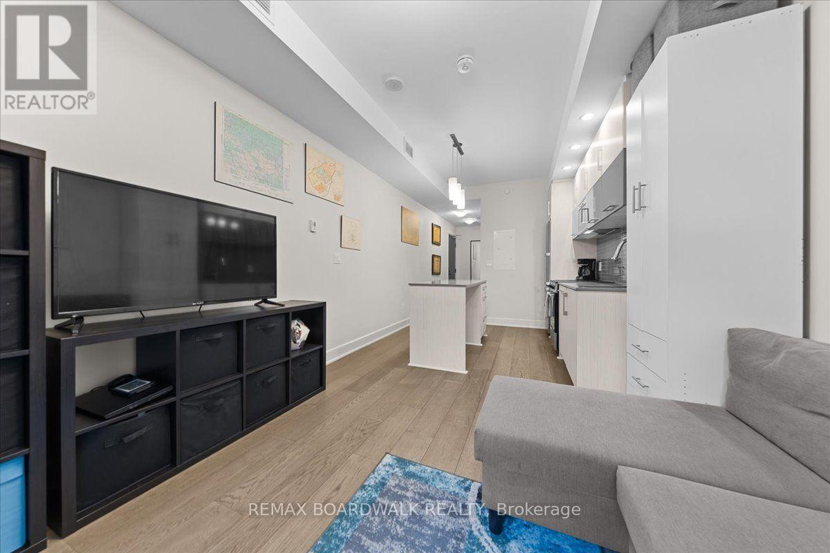 112 - 255 Bay Street E Property Photo 18