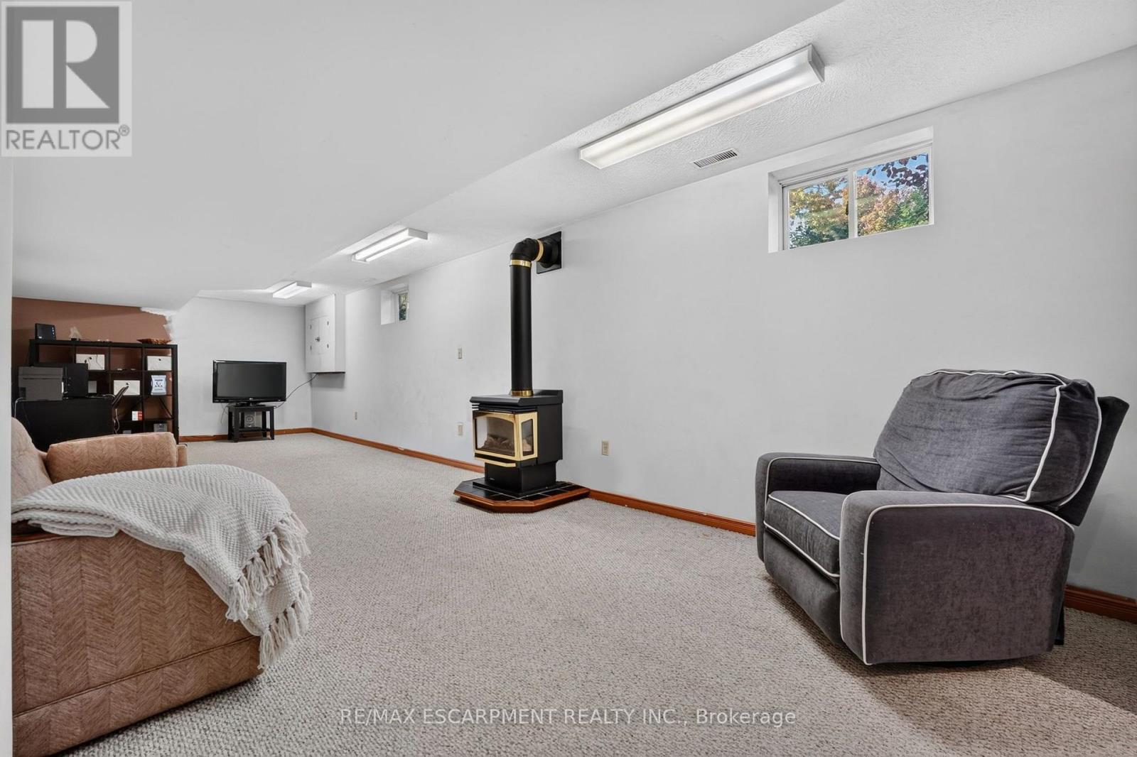 13 Barton Street Property Photo 32
