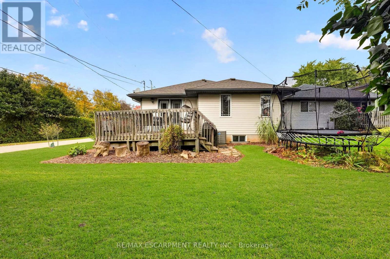 13 Barton Street Property Photo 37