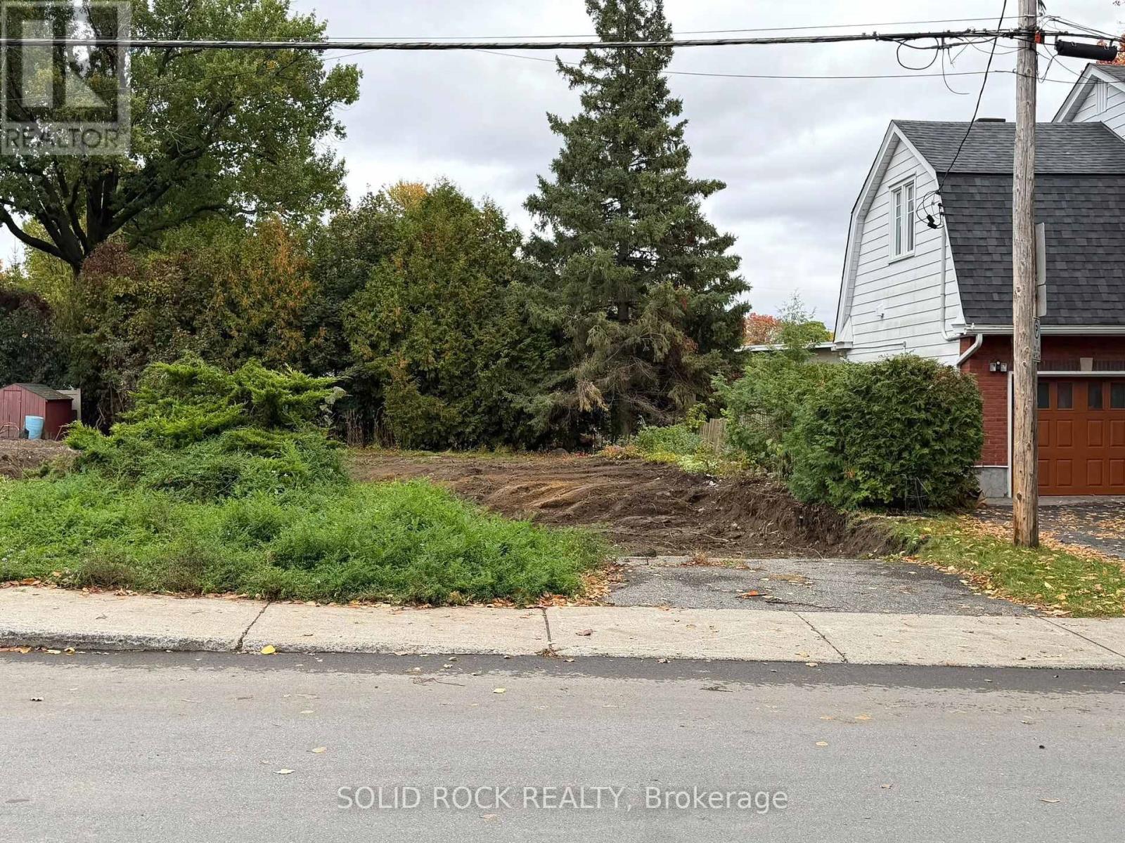 665 Broadview Avenue Property Photo 3