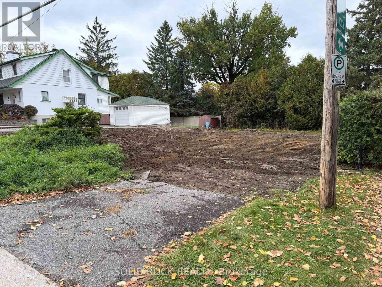 665 Broadview Avenue Property Photo 4