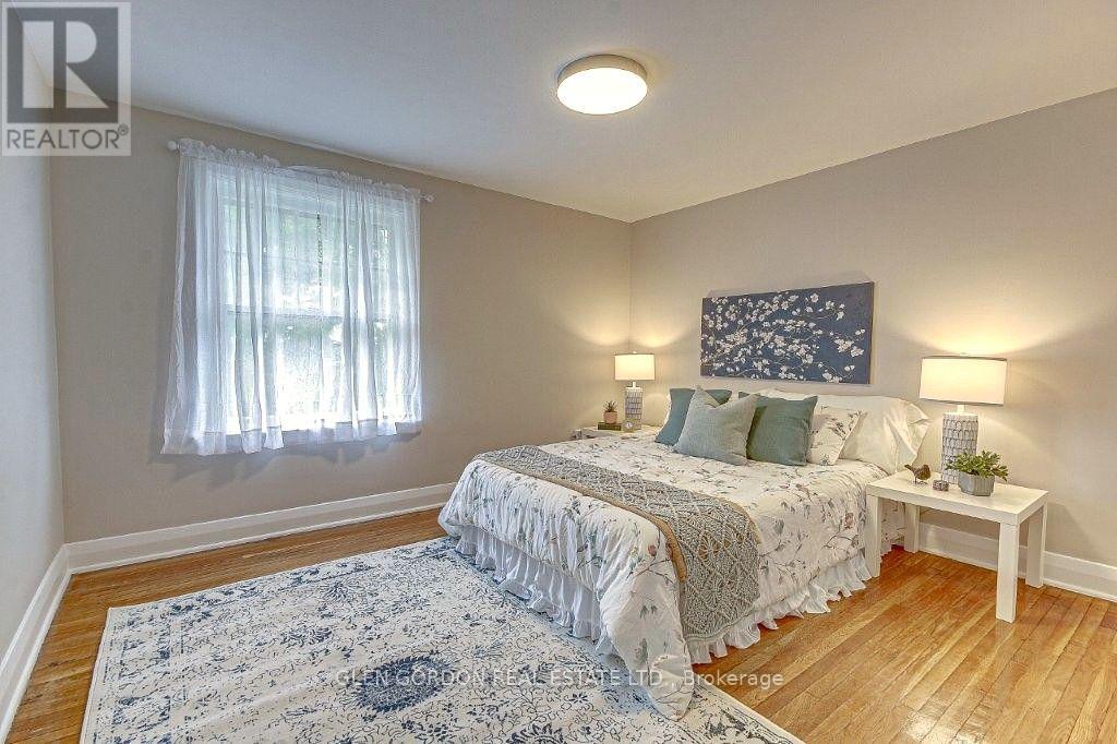 595 Victoria Street Property Photo 12