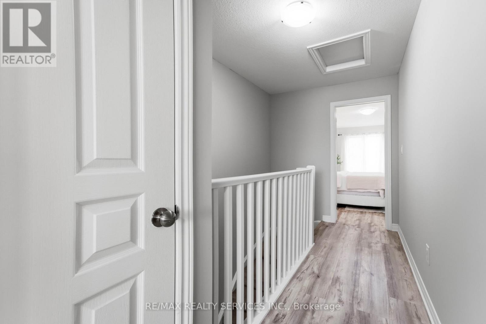 7768 Ascot Circle Property Photo 11