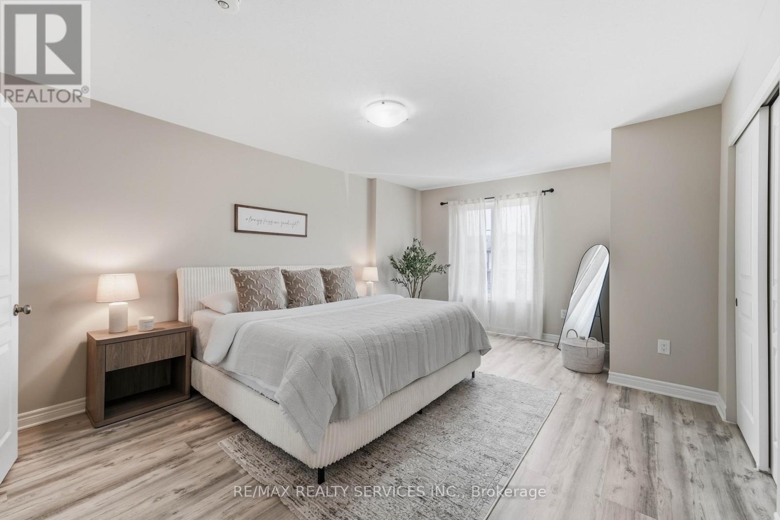 7768 Ascot Circle Property Photo 12