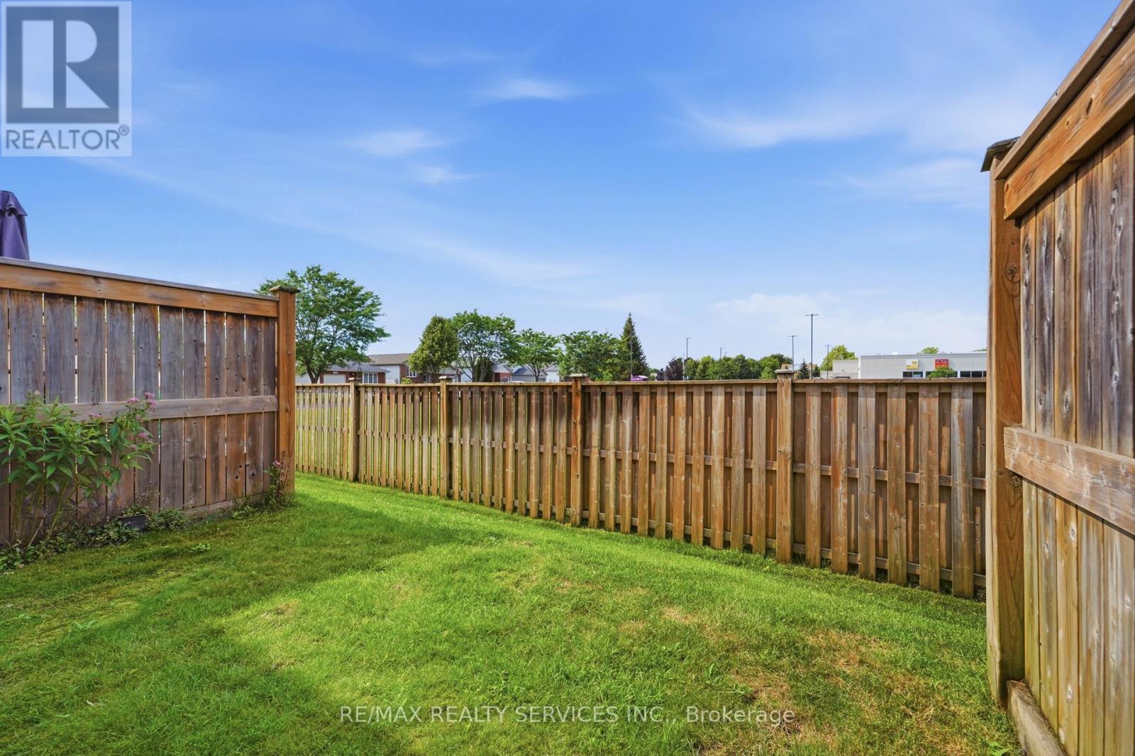 7768 Ascot Circle Property Photo 20