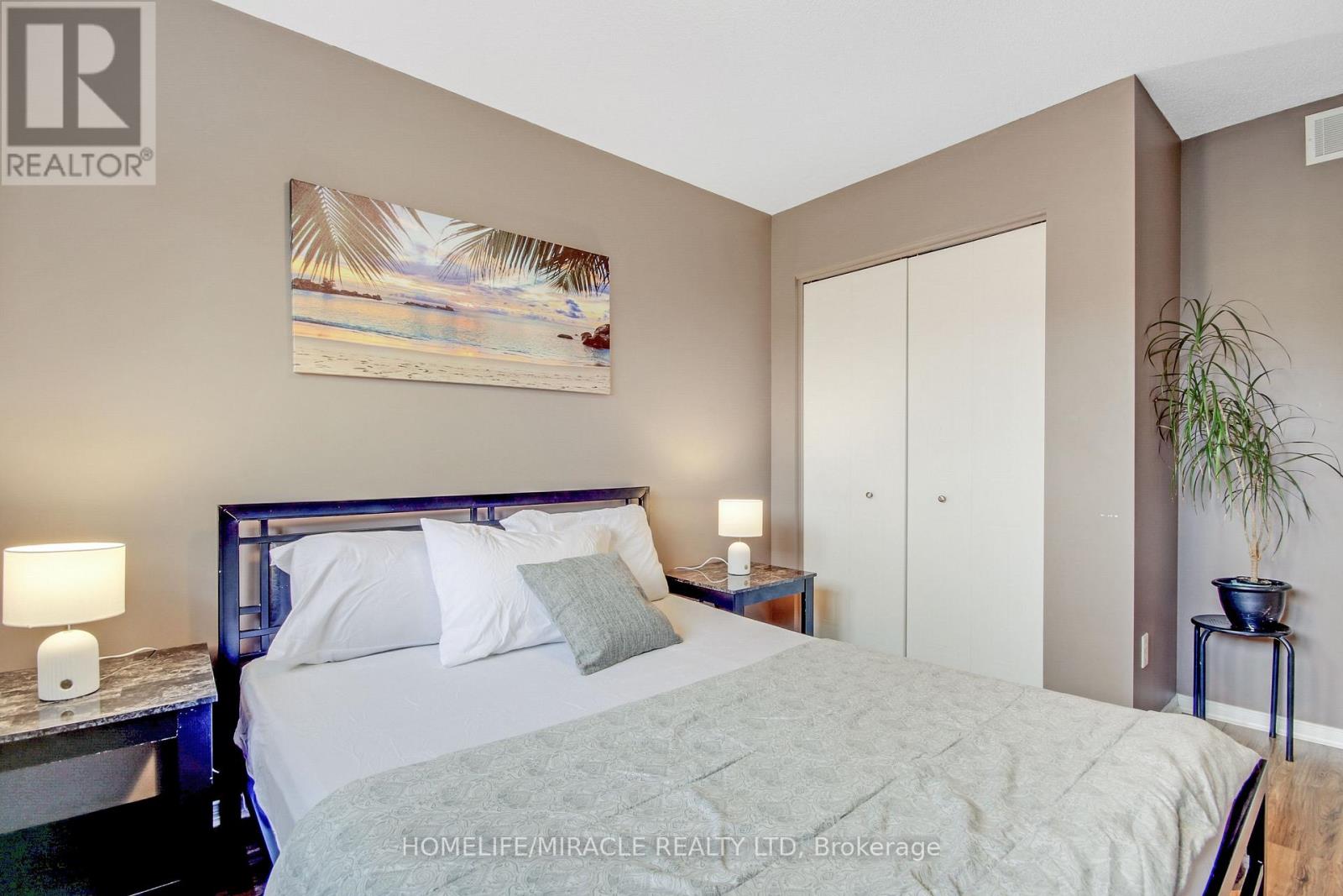 1827 Bloom Crescent Property Photo 19