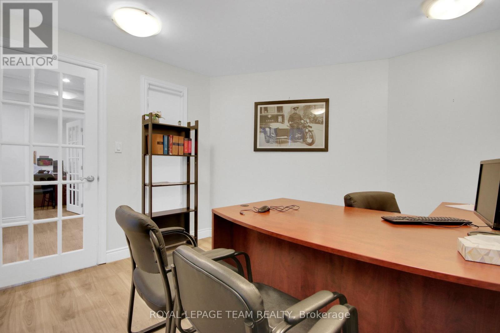 1901 Bank Street Property Photo 7