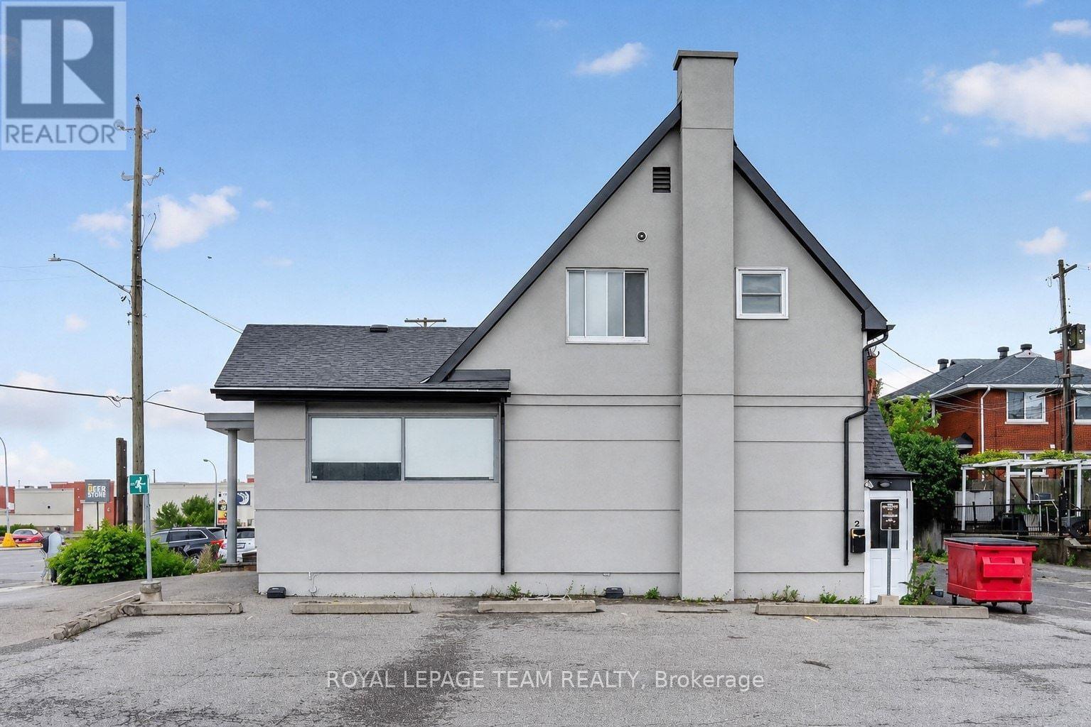 1901 Bank Street Property Photo 11