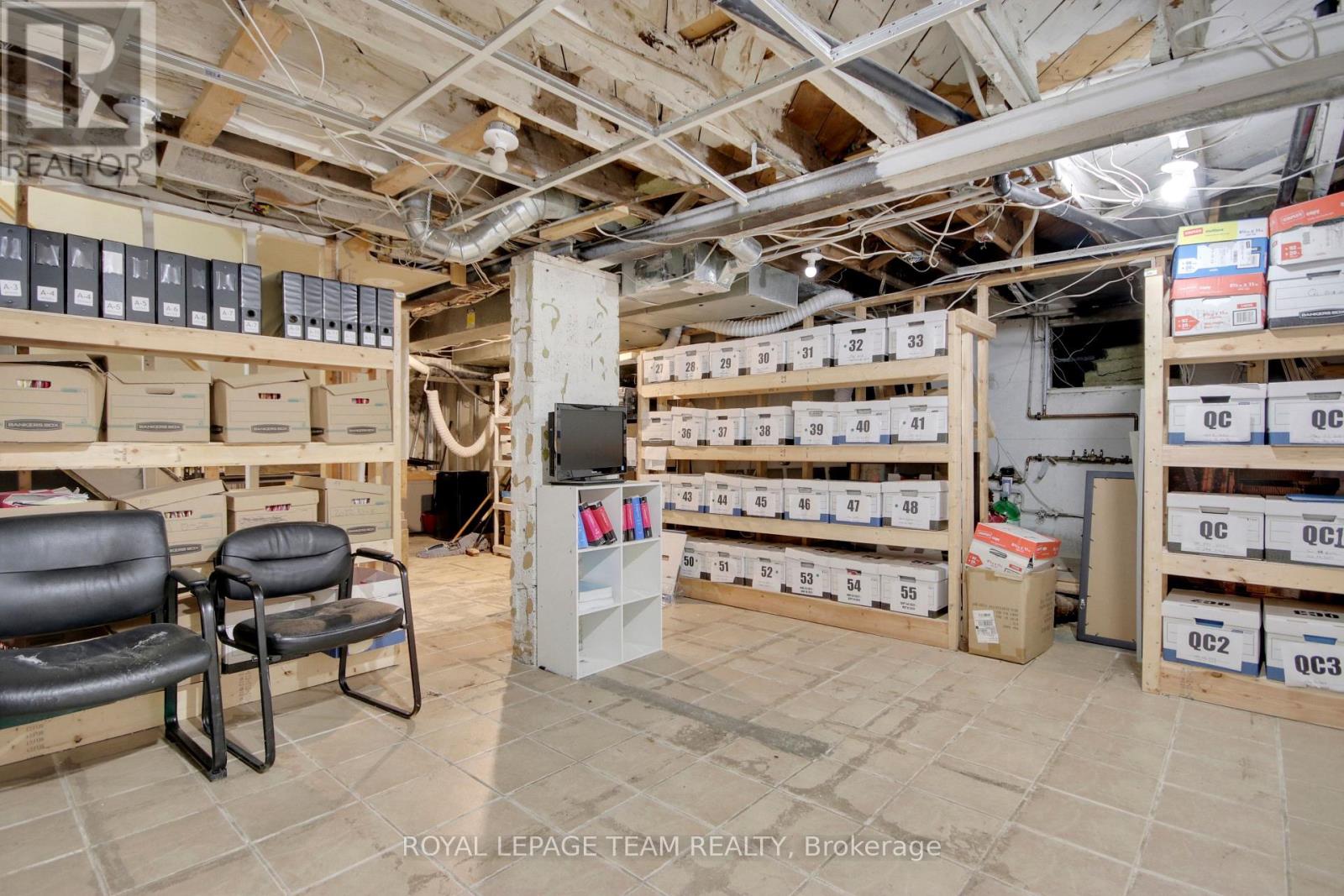 1901 Bank Street Property Photo 16
