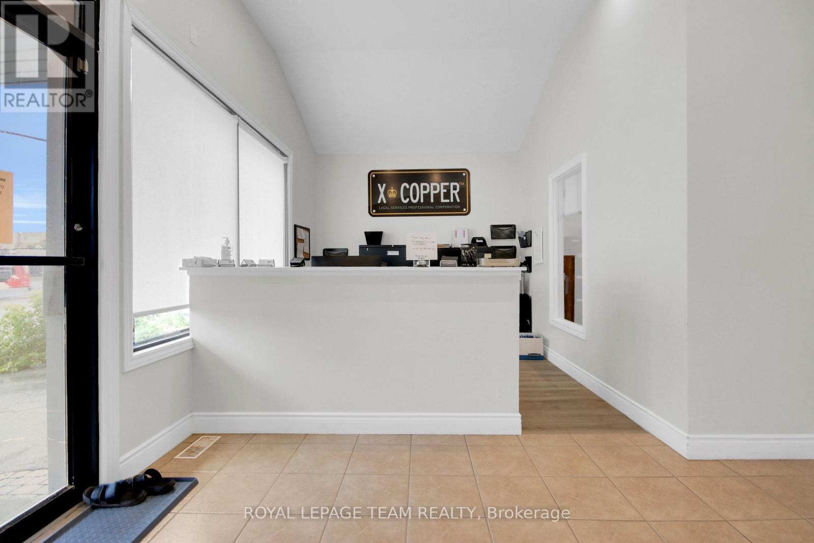 1901 Bank Street Property Photo 17