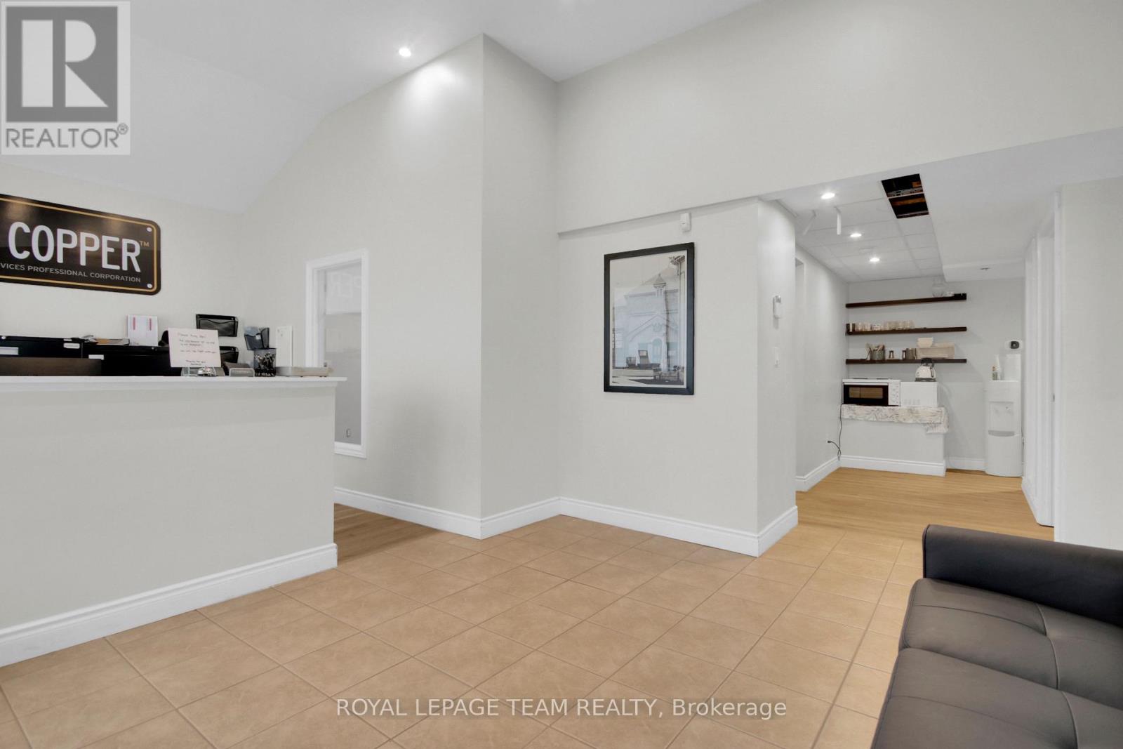1901 Bank Street Property Photo 20