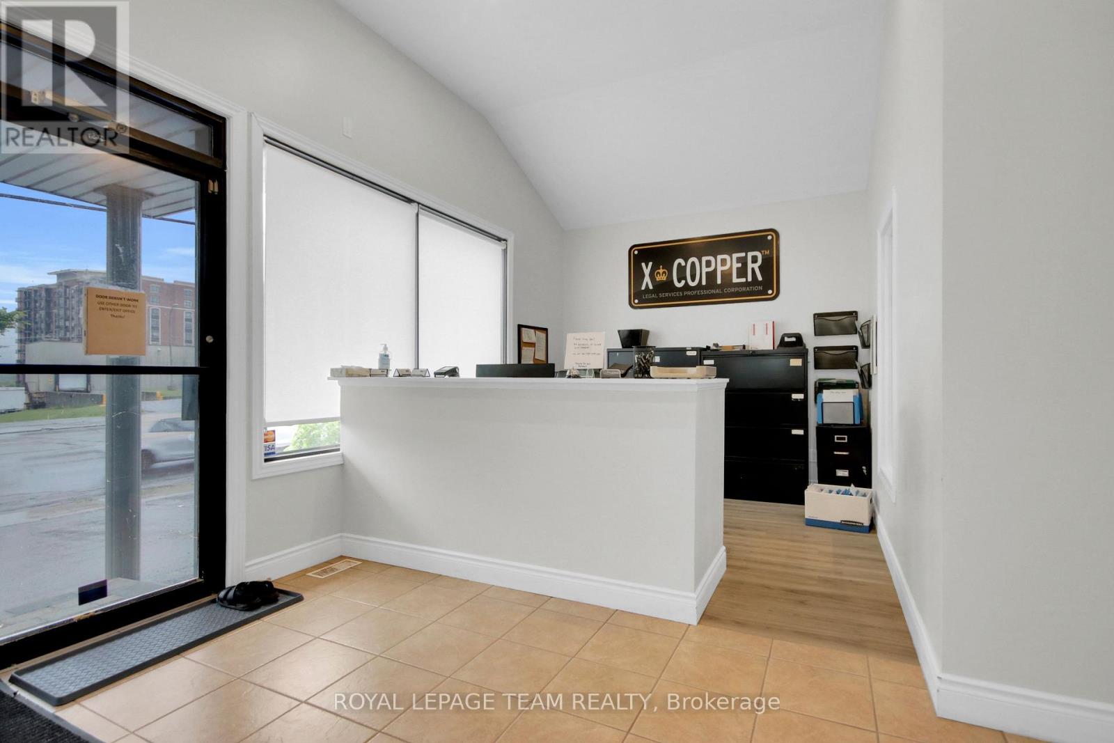 1901 Bank Street Property Photo 23