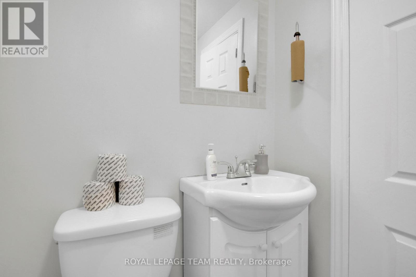 1901 Bank Street Property Photo 26
