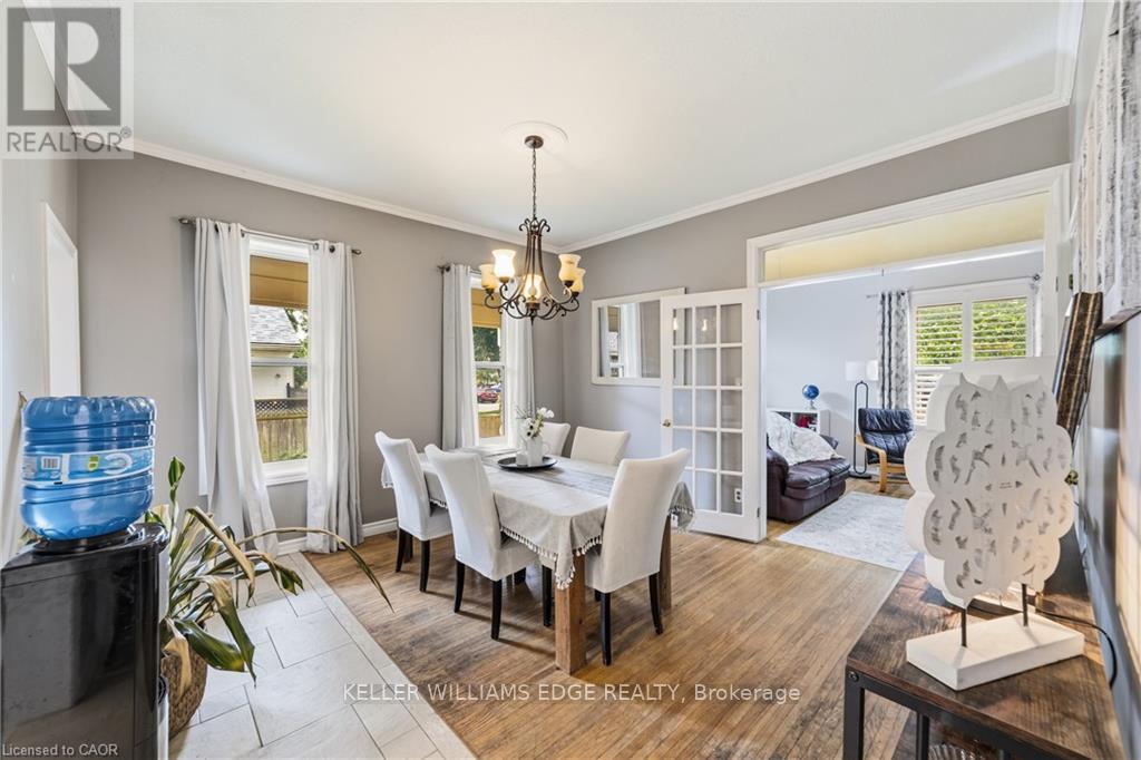 32 Clench Avenue Property Photo 11