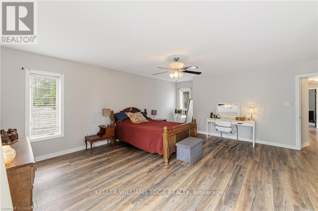 32 Clench Avenue Property Photo 21