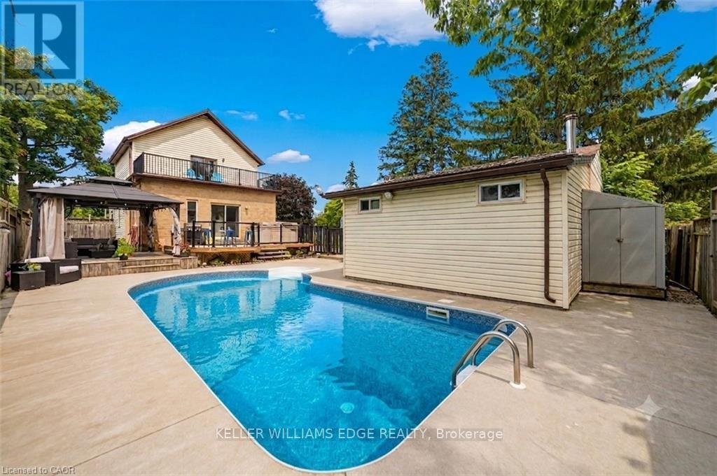 32 Clench Avenue Property Photo 29