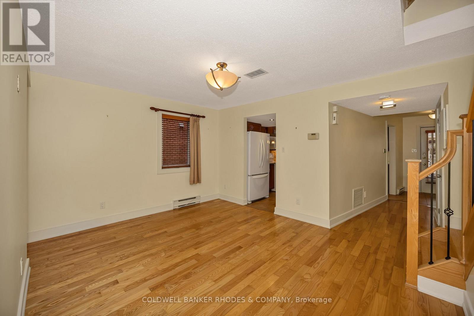 122d - 250 Fountain Place Property Photo 11
