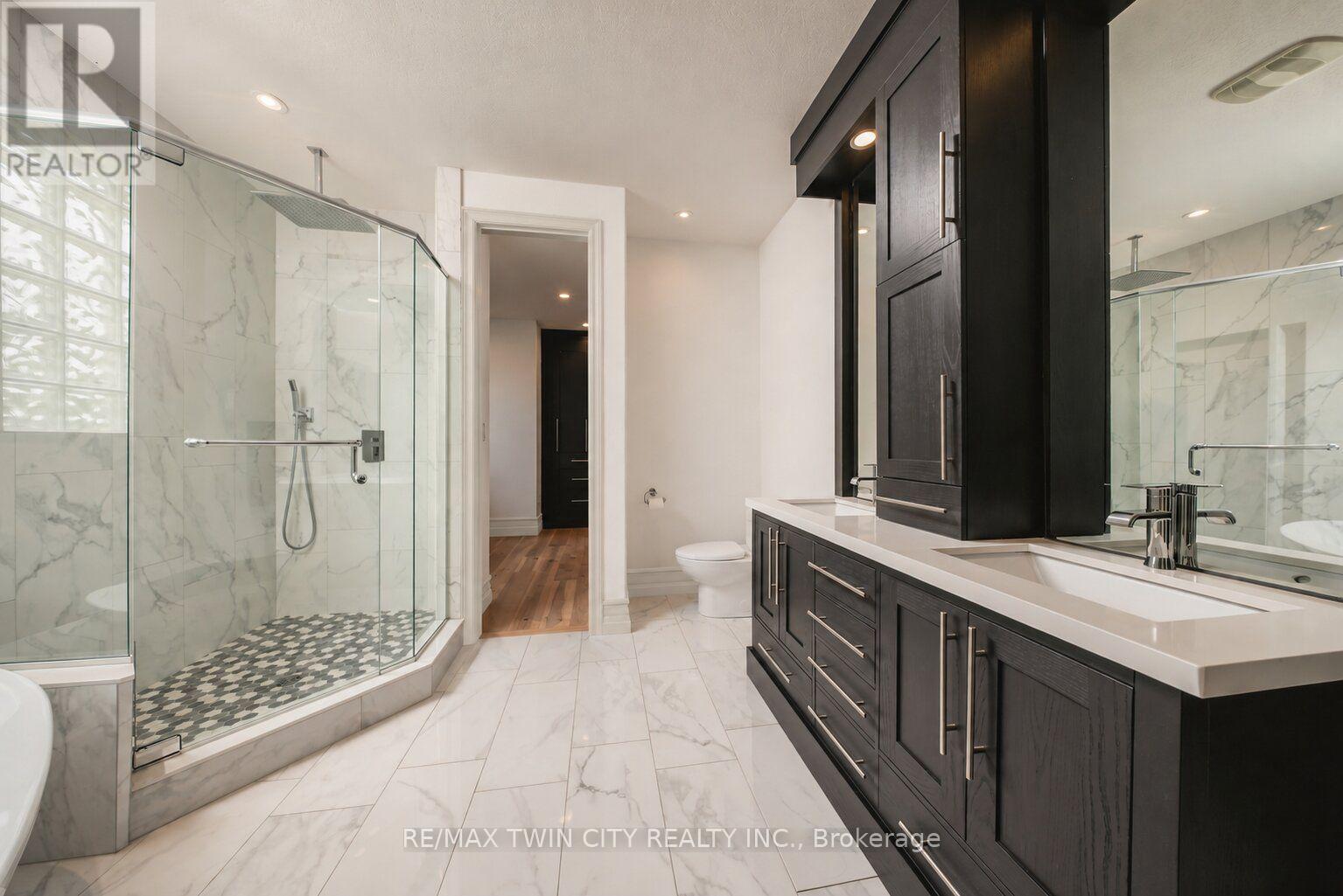 5 Tysons Way Property Photo 7