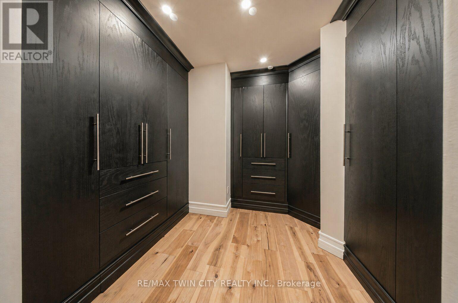 5 Tysons Way Property Photo 9
