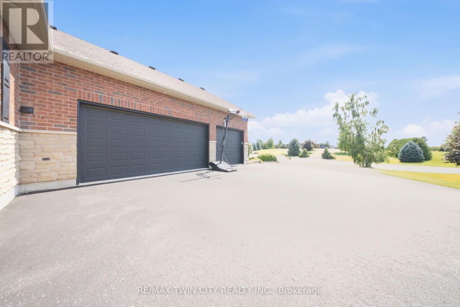 5 Tysons Way Property Photo 47