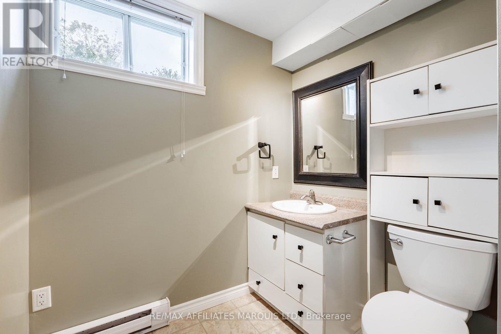 361 Angela Crescent Property Photo 32